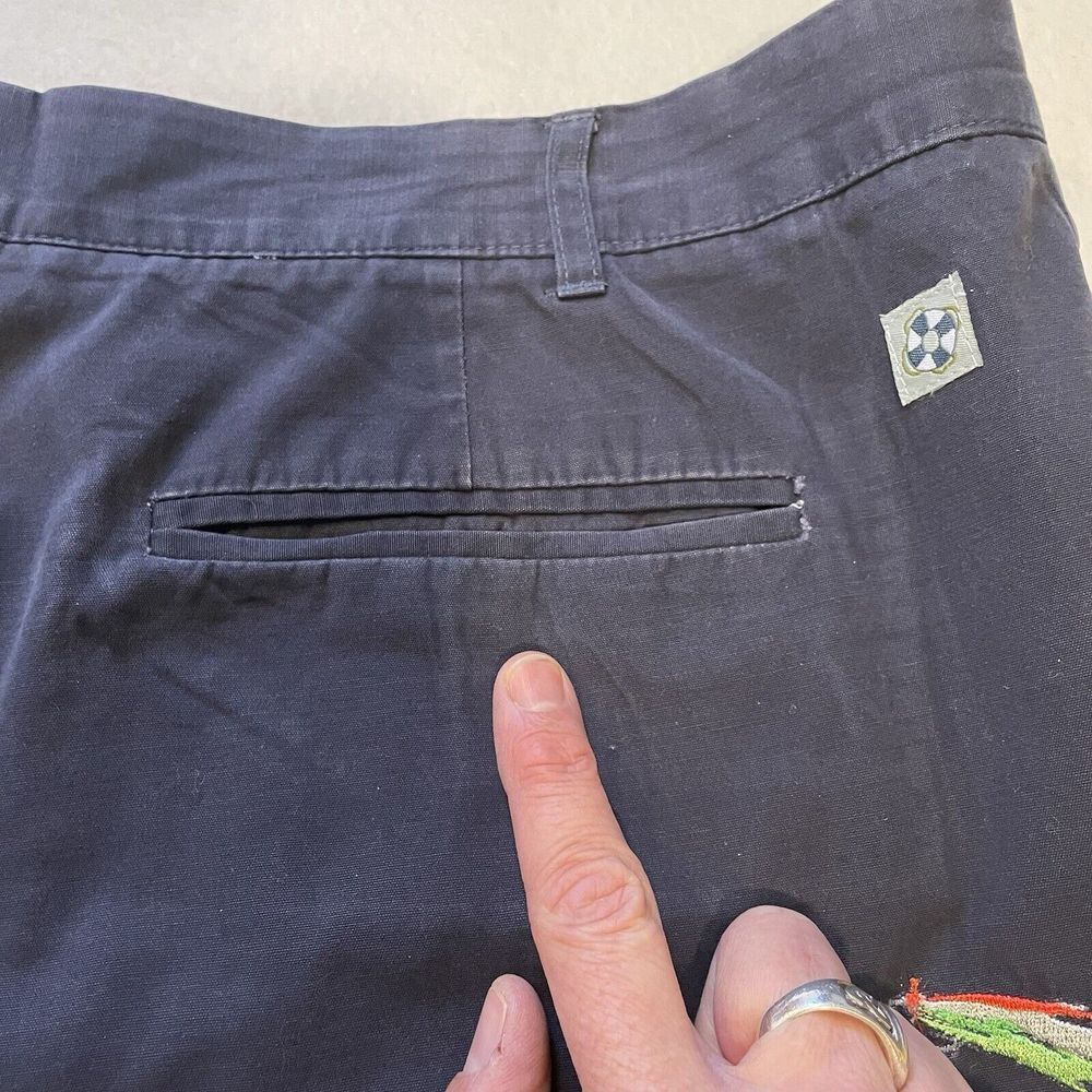 Castaway Nantucket Shorts Fly Fishing Lure Embroidered Blue Mens Size 42 Fish - Picture 8 of 12